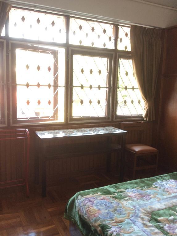 Baan Aree (Adults Only) Hotel Чиангмай Екстериор снимка